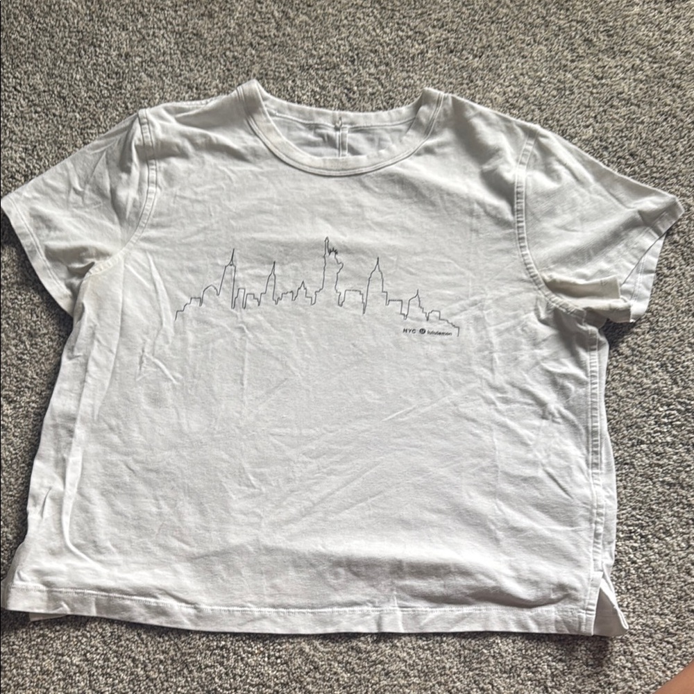 Lululemon NYC Cropped T-Shirt